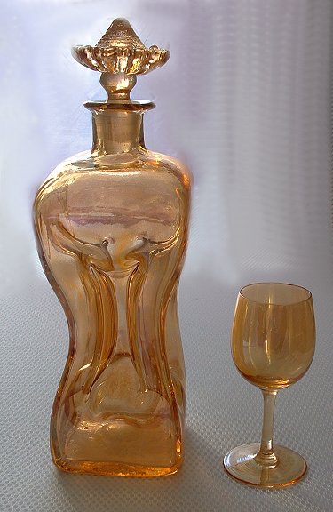 Irridescent kluk-kluk decanter & goblet
Unknown maker
