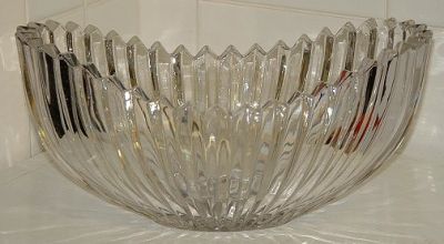 Sowerby Tyneside bowl in clear (flint) glass
Keywords: Sowerby pressed England