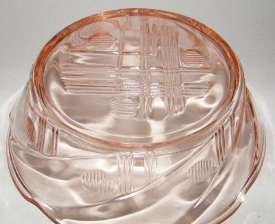 Stolle Neiman small pink bowl - base detail
small pink bowl - base detail
